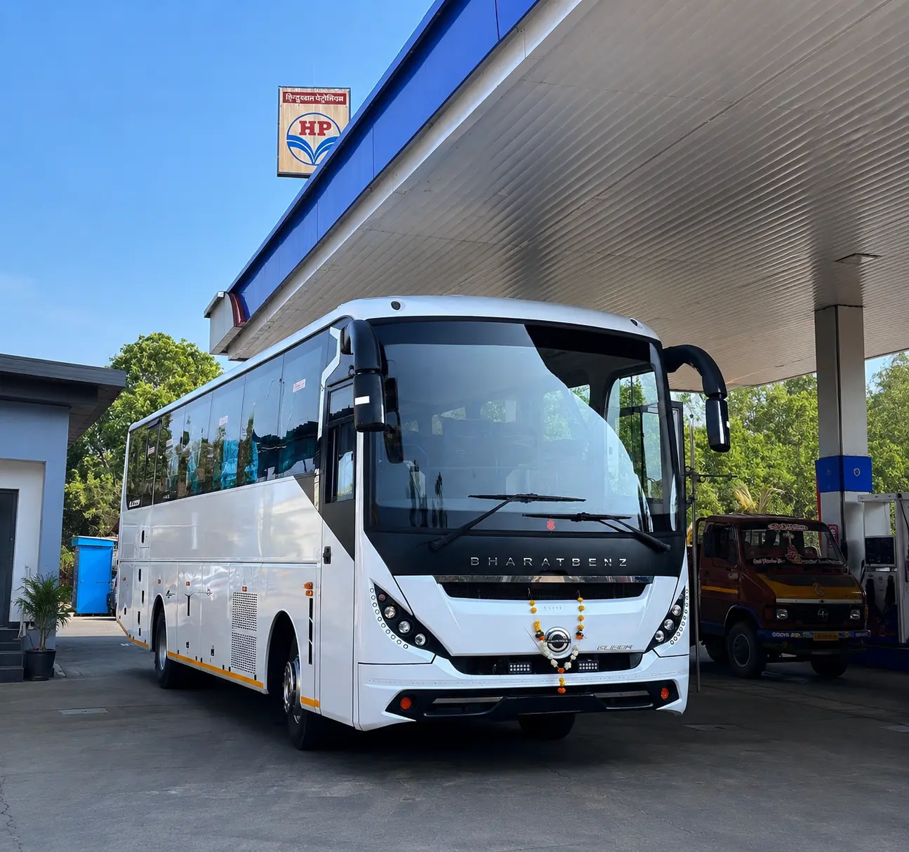 45 seater bharath benz glider ac push back sear